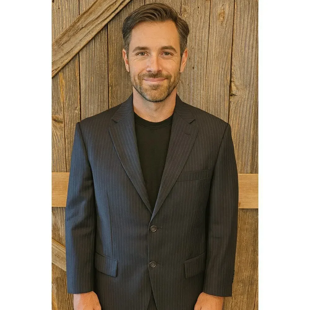 Banana Republic black pinstripe 38 R wool blend proffesional blazer EUC mens